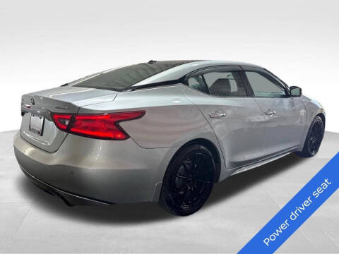2017 Nissan Maxima Platinum