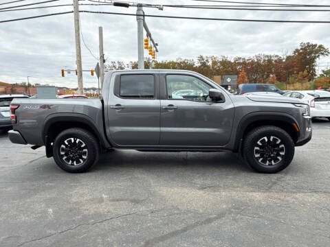 2022 Nissan Frontier S