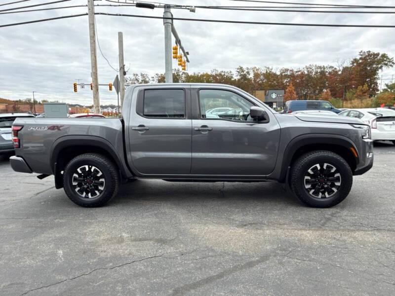 2022 Nissan Frontier S