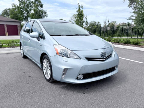 2012 Toyota Prius v Five