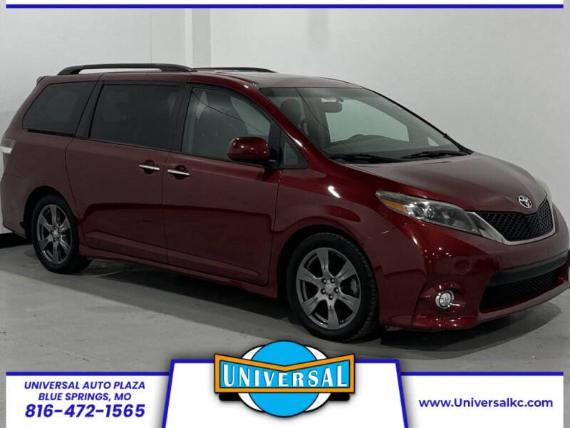 2017 Toyota Sienna SE Premium 8-Passenger