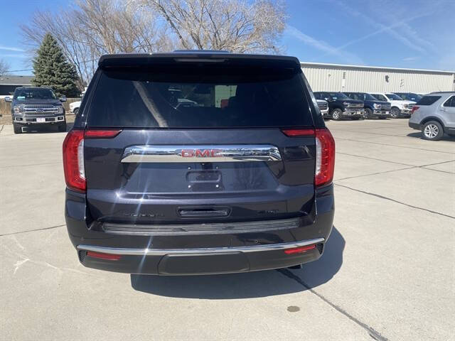 2023 GMC Yukon SLT