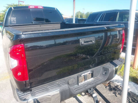 2015 Toyota Tundra SR