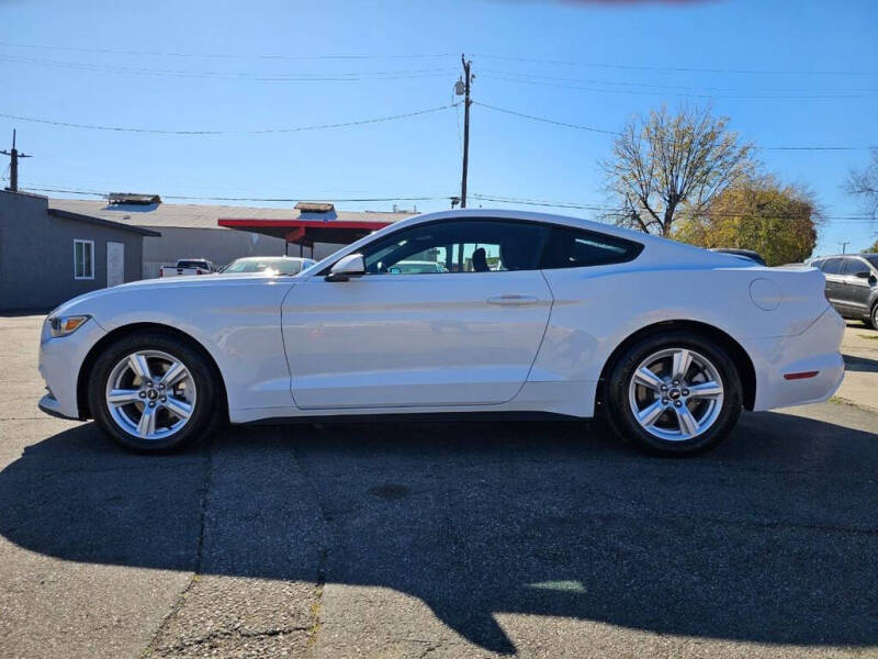 2017 Ford Mustang V6