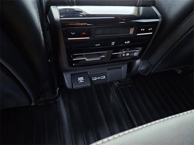 2023 Acura MDX w/Tech