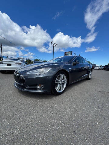 2015 Tesla Model S 85D