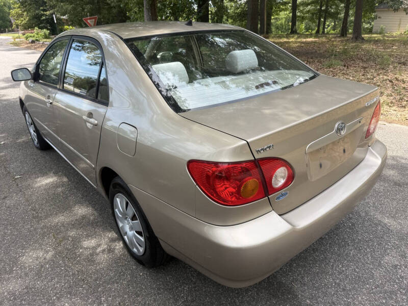 2004 Toyota Corolla LE
