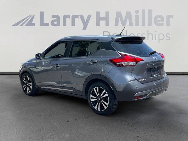 2020 Nissan Kicks SR
