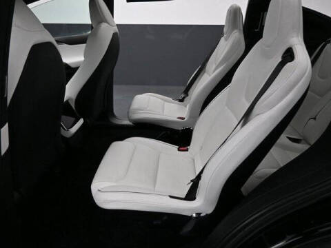 2022 Tesla Model X Plaid