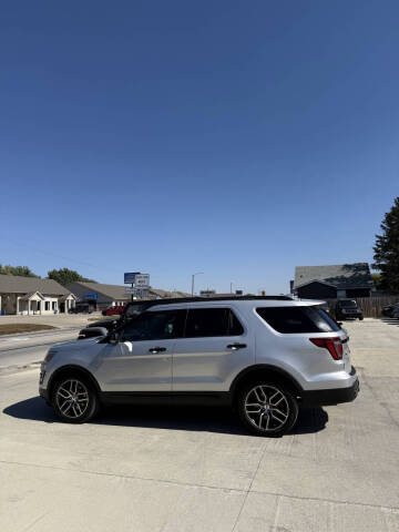 2016 Ford Explorer Sport