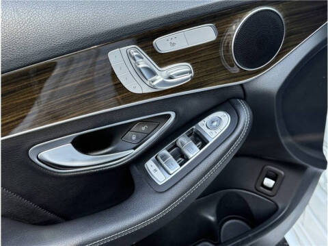 2020 Mercedes-Benz C-Class C 300