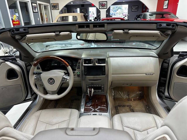 2005 Cadillac XLR
