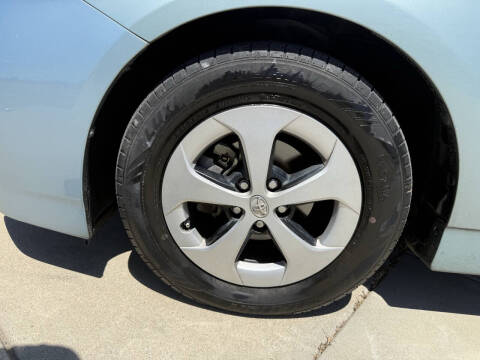 2012 Toyota Prius Two