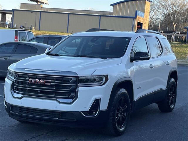 2023 GMC Acadia AT4's photo