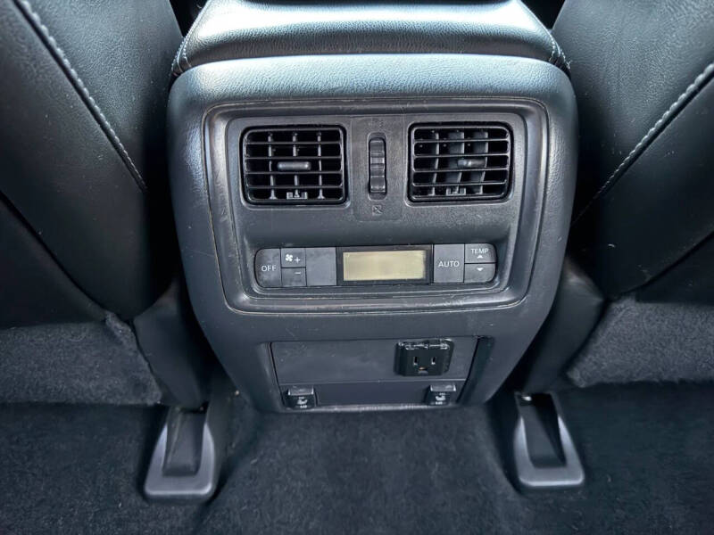 2014 Nissan Pathfinder Platinum