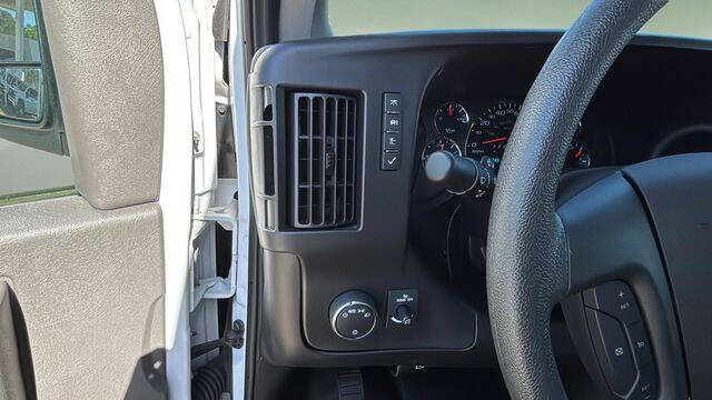 2024 Chevrolet Express 2500