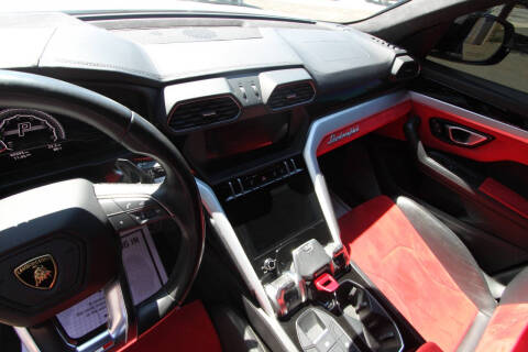 2019 Lamborghini Urus