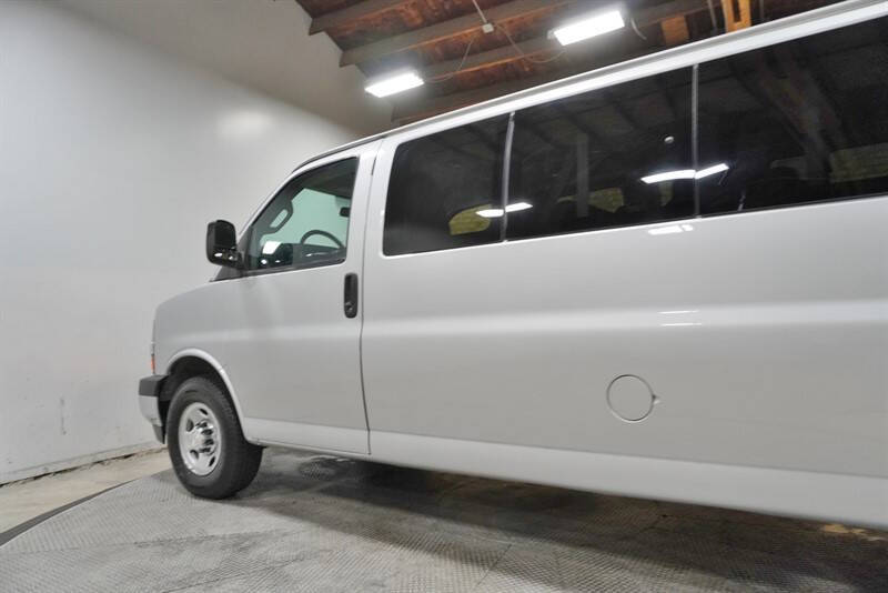 2017 Chevrolet Express LT 3500