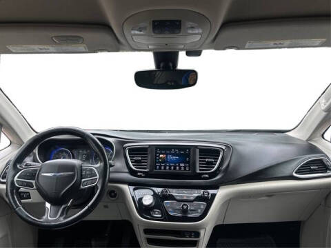2020 Chrysler Pacifica Touring L