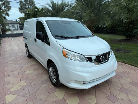 2020 Nissan NV200 SV
