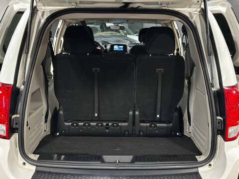 2011 Dodge Grand Caravan Crew