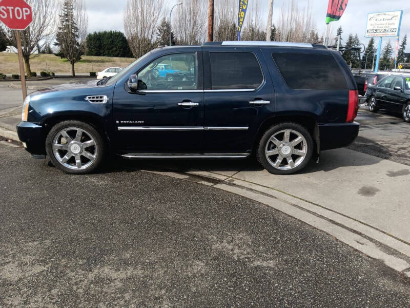 2007 Cadillac Escalade for sale at Car Link Auto Sales LLC in Marysville WA