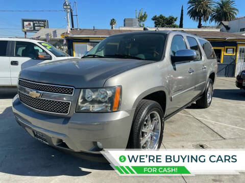 2007 Chevrolet Suburban for sale at FJ Auto Sales North Hollywood in North Hollywood CA