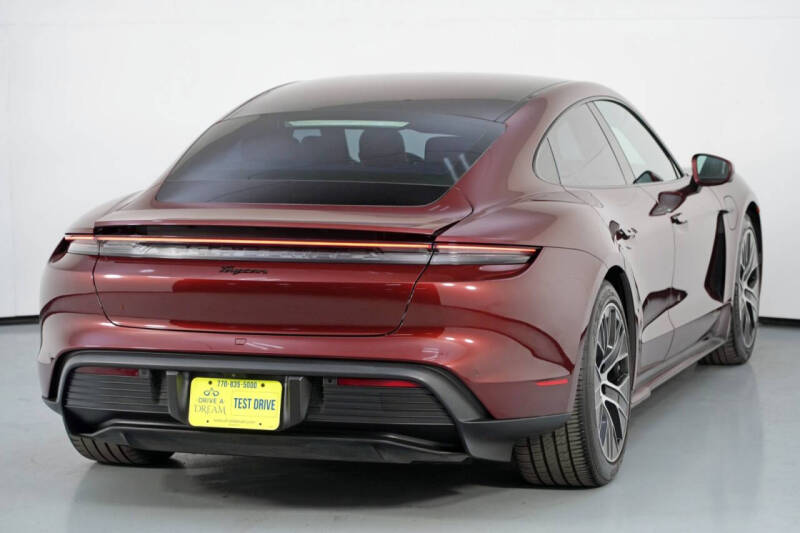 2022 Porsche Taycan