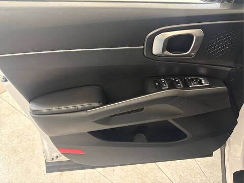 2022 Kia Sorento LX