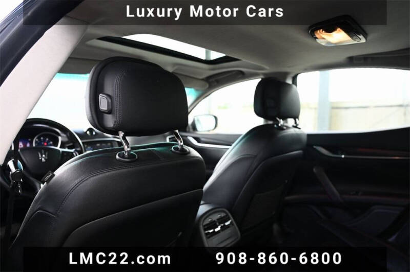 2016 Maserati Ghibli