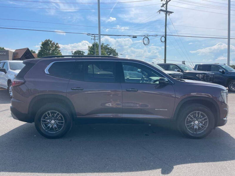 2025 GMC Acadia Elevation