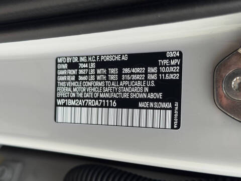 2024 Porsche Cayenne Turbo E-Hybrid Coupe