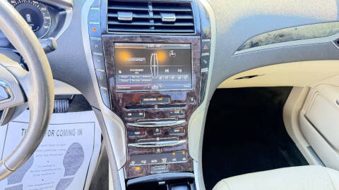 2013 Lincoln MKZ