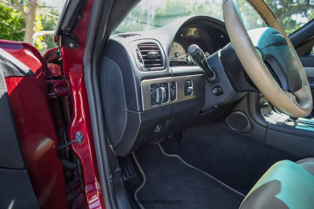2004 Ford Thunderbird Deluxe