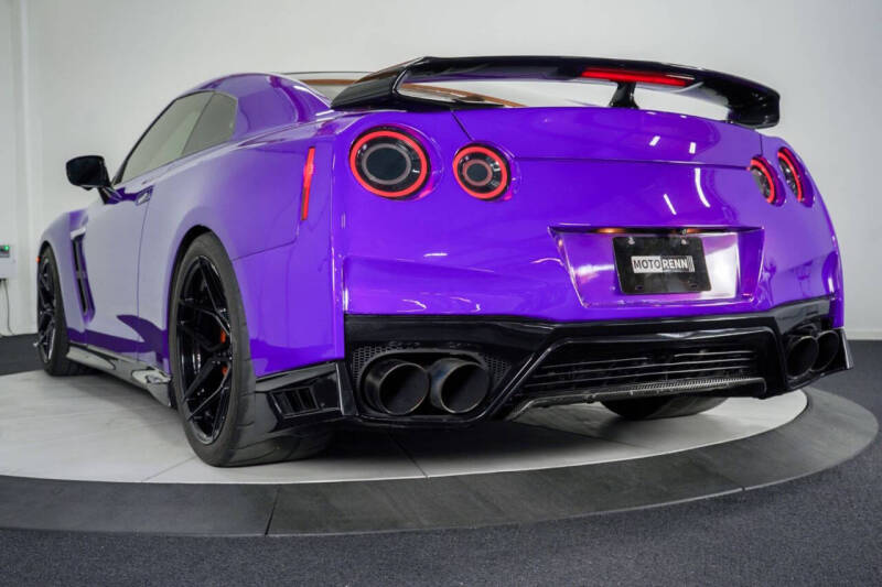 2014 Nissan GT-R Premium