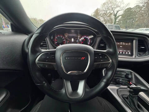 2019 Dodge Challenger SXT
