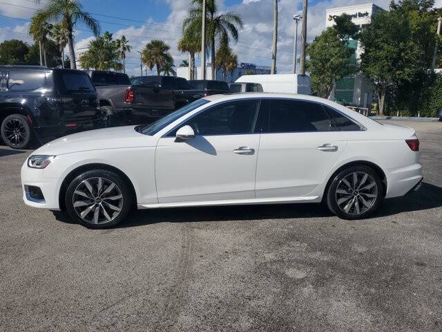 2022 Audi A4 quattro Premium 40 TFSI