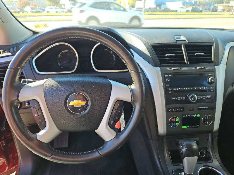 2011 Chevrolet Traverse LT