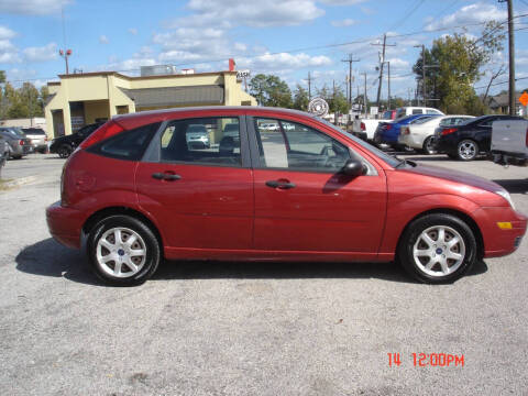 2005 Ford Focus ZX5 SE