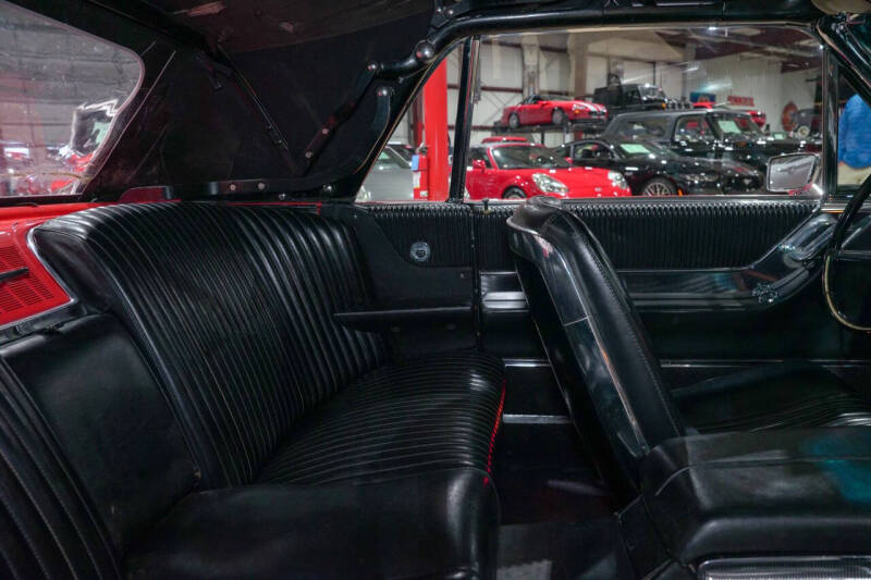 1964 Ford Thunderbird