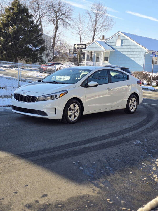 2018 Kia FORTE LX's photo
