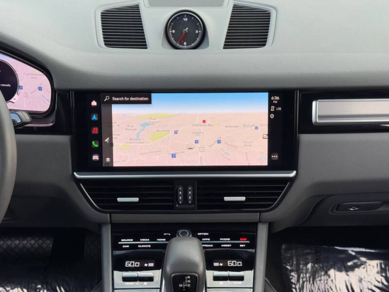 2023 Porsche Cayenne E-Hybrid Coupe