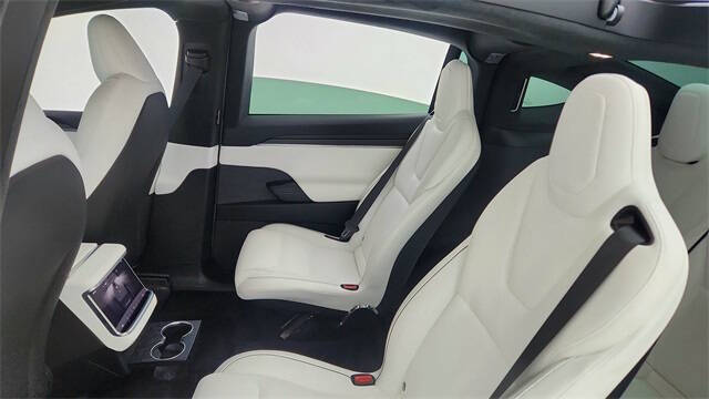 2024 Tesla Model X Plaid