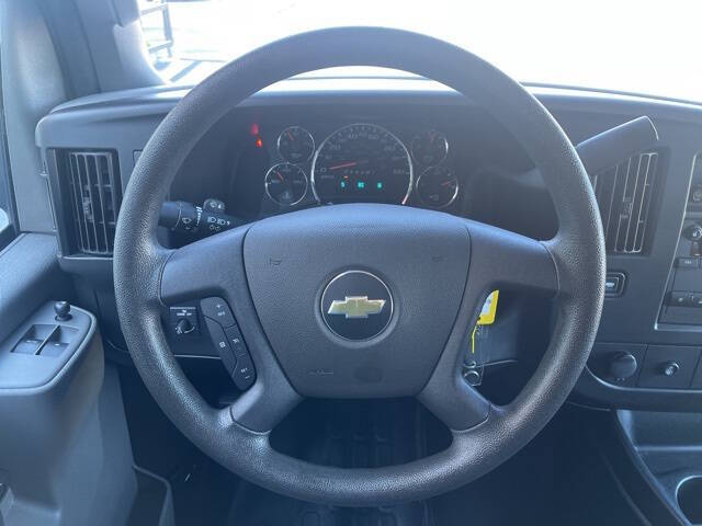 2022 Chevrolet Express LS 3500