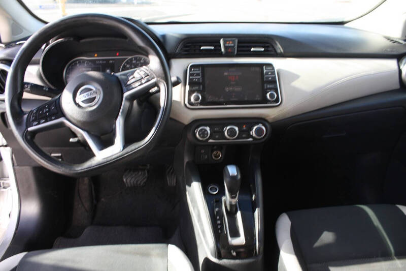 2020 Nissan Versa SV