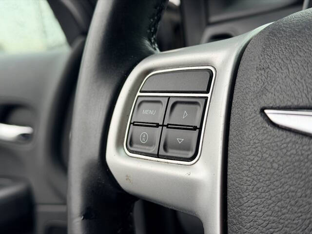 2012 Chrysler 200 Touring