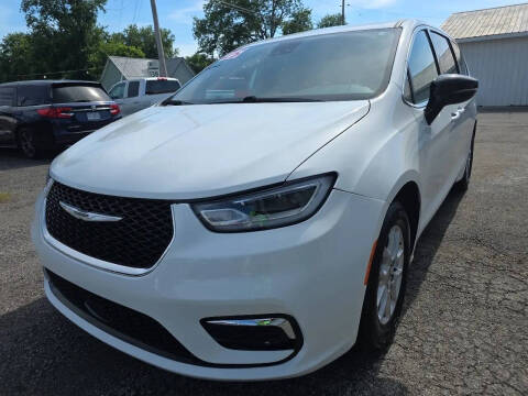 2025 Chrysler Pacifica Select