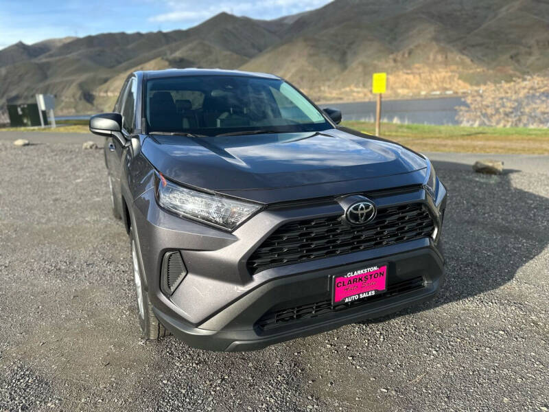 2022 Toyota RAV4 LE