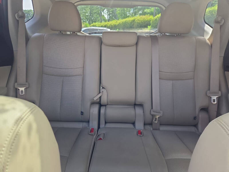 2017 Nissan Rogue SV