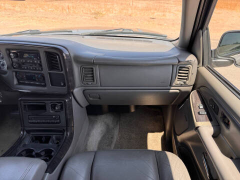 2003 GMC Yukon Denali